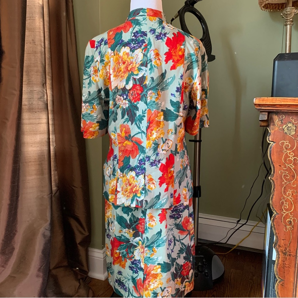 Vintage Geiger Collections of Austria Floral 2-Piece Top Blouse Skirt Set Sz 40 - Picture 5 of 5